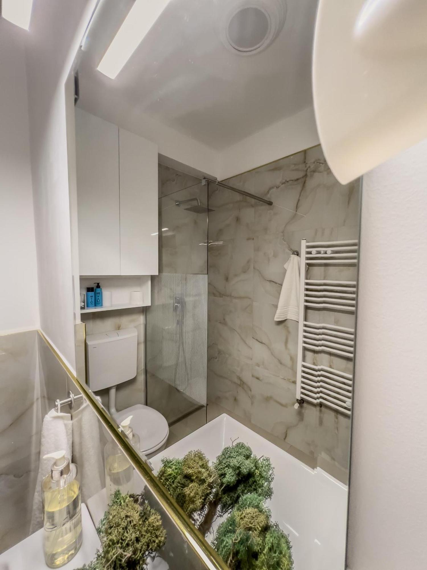 Apartment Glori Gold